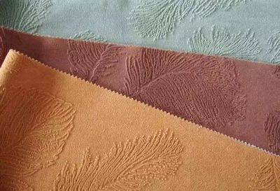 我們實(shí)地探訪了全國(guó)最大的窗簾布藝批發(fā)市場(chǎng),發(fā)現(xiàn)窗簾最賺錢(qián)的根本不是布!