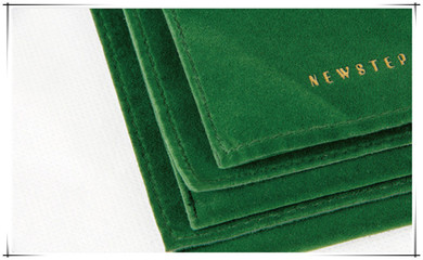 奢侈品包裝中的藝術 珠寶首飾盒工藝植絨之美